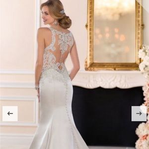 Stella York Wedding Dress 6473 + Professional Cleaning